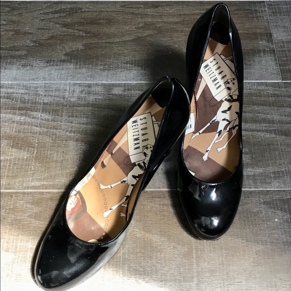 Stuart Weizman Black Patent Pumps